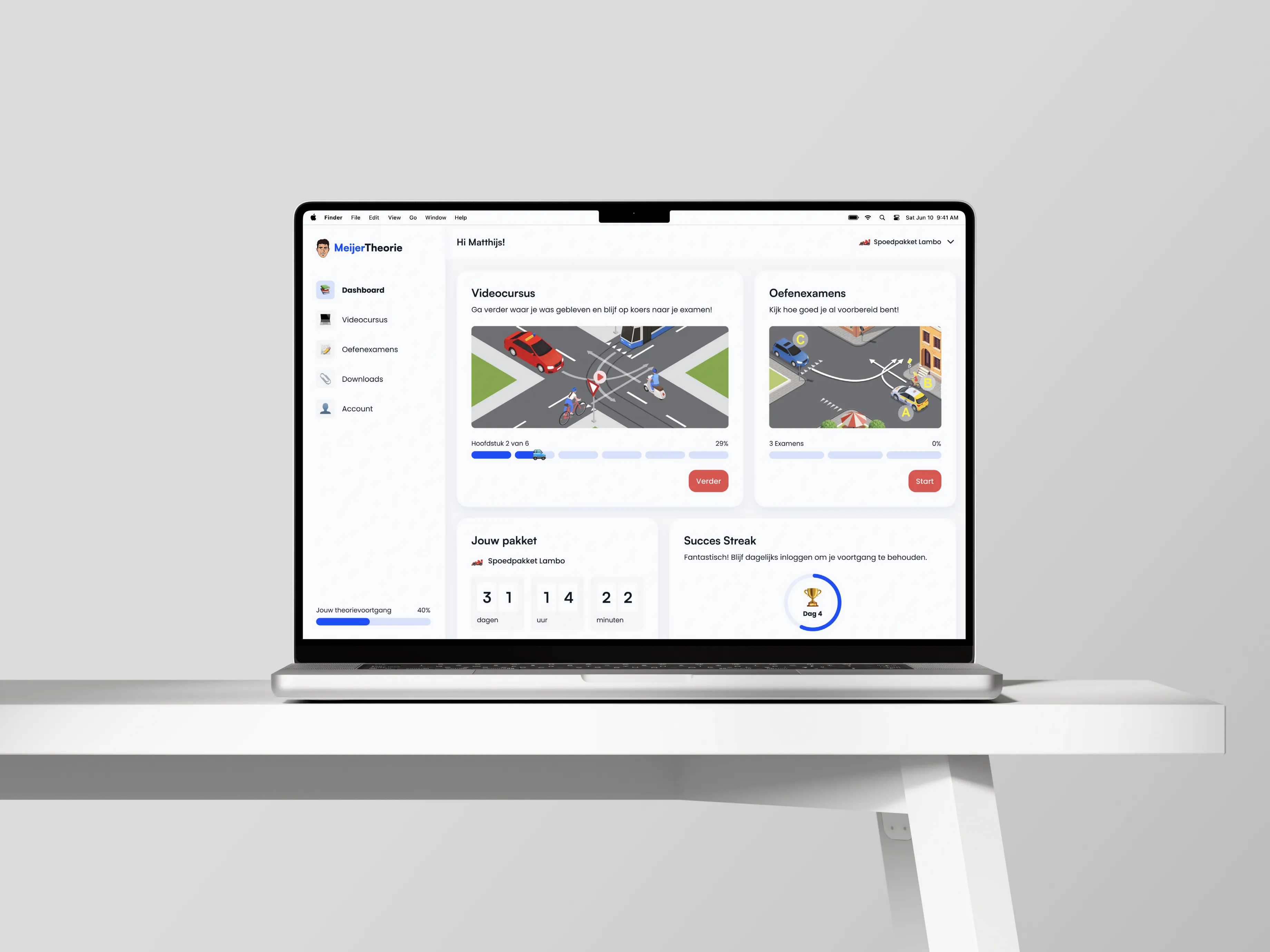 Laptop op moderne tafel toont digitale leeromgeving MeijerTheorie met navigatiemenu en voortgang